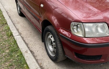 Volkswagen Polo III рестайлинг, 2001 год, 155 000 рублей, 3 фотография