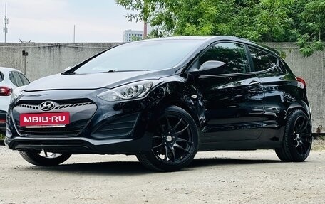 Hyundai i30 II рестайлинг, 2013 год, 679 000 рублей, 27 фотография