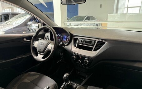Hyundai Solaris II рестайлинг, 2019 год, 1 020 000 рублей, 17 фотография