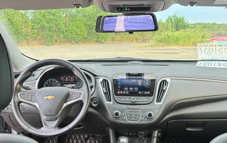 Chevrolet Malibu IX, 2022 год, 1 580 000 рублей, 3 фотография