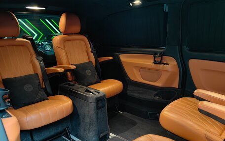 Mercedes-Benz Vito, 2022 год, 6 500 000 рублей, 24 фотография
