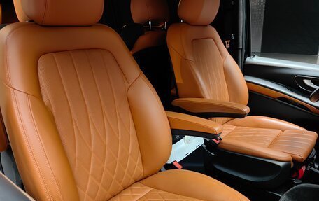 Mercedes-Benz Vito, 2022 год, 6 500 000 рублей, 26 фотография