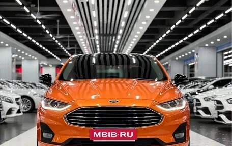 Ford Mondeo V, 2021 год, 1 550 000 рублей, 2 фотография