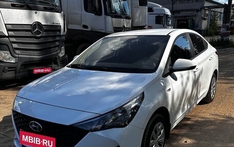 Hyundai Solaris II рестайлинг, 2020 год, 1 фотография