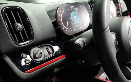 MINI Countryman II (F60), 2022 год, 3 980 000 рублей, 17 фотография
