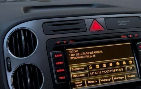 Volkswagen Tiguan I, 2011 год, 990 000 рублей, 2 фотография
