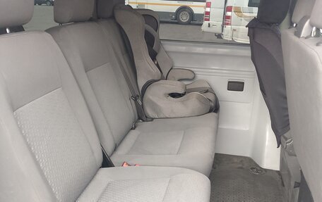 Volkswagen Caravelle T5, 2014 год, 1 860 000 рублей, 11 фотография