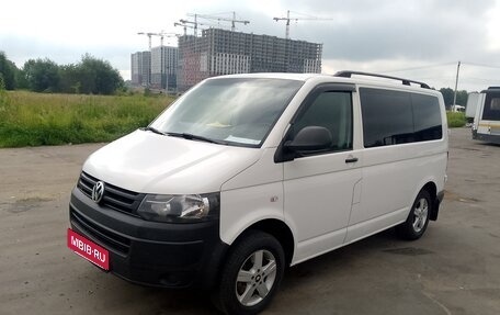 Volkswagen Caravelle T5, 2014 год, 1 860 000 рублей, 18 фотография