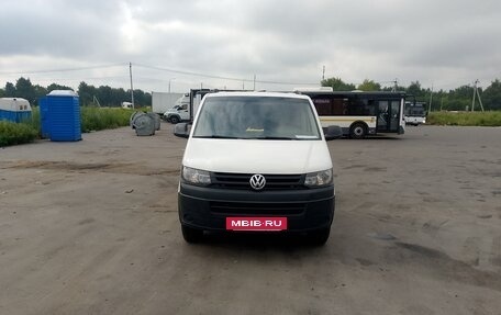 Volkswagen Caravelle T5, 2014 год, 1 860 000 рублей, 19 фотография