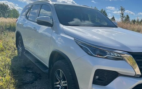 Toyota Fortuner II, 2021 год, 5 000 000 рублей, 2 фотография
