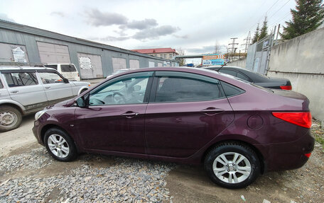Hyundai Solaris II рестайлинг, 2012 год, 740 000 рублей, 3 фотография