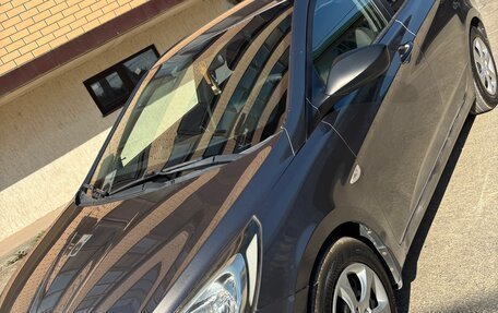 Hyundai Solaris II рестайлинг, 2011 год, 700 000 рублей, 3 фотография