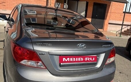 Hyundai Solaris II рестайлинг, 2011 год, 700 000 рублей, 13 фотография