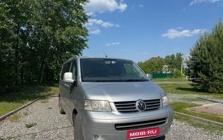 Volkswagen Multivan T5, 2009 год, 2 190 000 рублей, 2 фотография