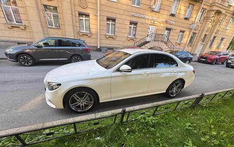Mercedes-Benz E-Класс, 2019 год, 3 800 000 рублей, 6 фотография
