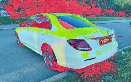 Mercedes-Benz E-Класс, 2019 год, 3 800 000 рублей, 5 фотография