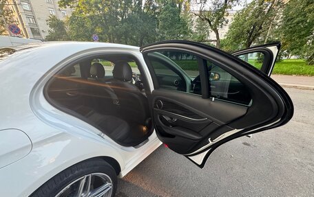 Mercedes-Benz E-Класс, 2019 год, 3 800 000 рублей, 12 фотография