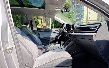 Volkswagen Tiguan II, 2022 год, 1 900 090 рублей, 11 фотография