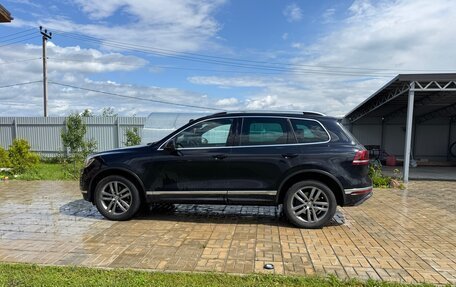 Volkswagen Touareg III, 2017 год, 2 500 000 рублей, 8 фотография