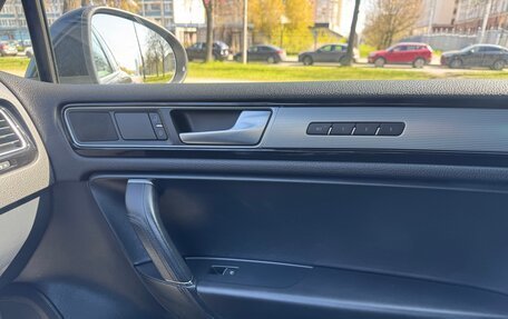Volkswagen Touareg III, 2017 год, 2 500 000 рублей, 15 фотография