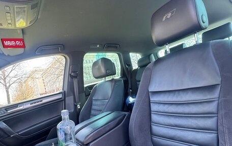 Volkswagen Touareg III, 2017 год, 2 500 000 рублей, 11 фотография