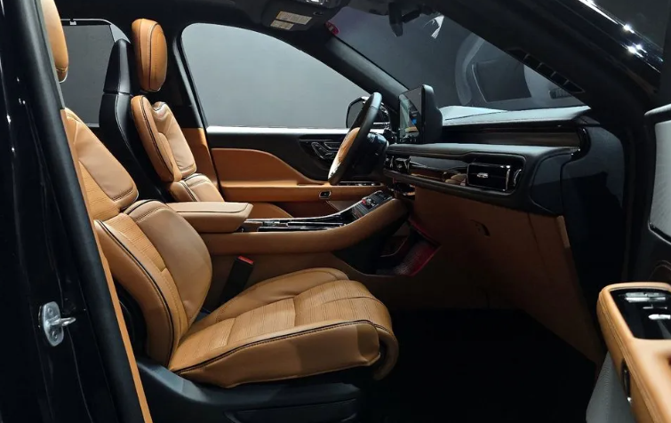 Lincoln Aviator II, 2024 год, 9 570 000 рублей, 8 фотография