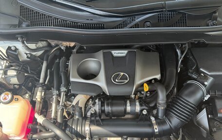 Lexus RX IV рестайлинг, 2019 год, 4 480 000 рублей, 10 фотография