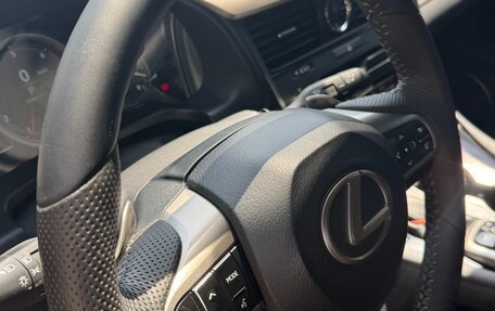 Lexus RX IV рестайлинг, 2019 год, 4 480 000 рублей, 13 фотография