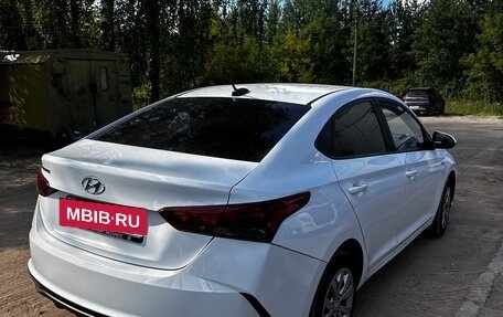 Hyundai Solaris II рестайлинг, 2020 год, 3 фотография