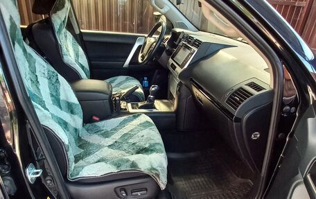 Toyota Land Cruiser Prado 150 рестайлинг 2, 2018 год, 4 995 000 рублей, 11 фотография