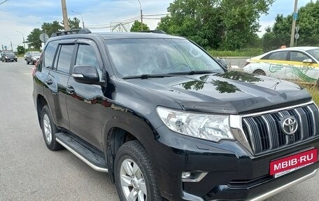 Toyota Land Cruiser Prado 150 рестайлинг 2, 2018 год, 4 995 000 рублей, 6 фотография