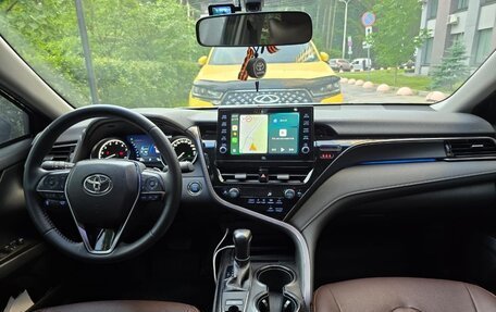 Toyota Camry, 2021 год, 2 650 000 рублей, 10 фотография