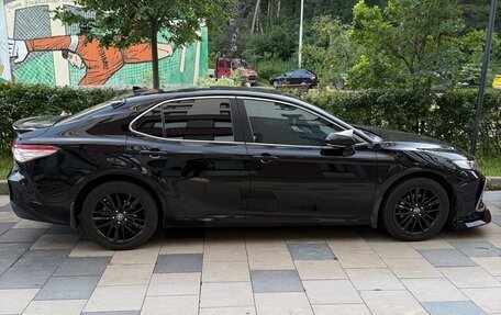 Toyota Camry, 2021 год, 2 650 000 рублей, 9 фотография