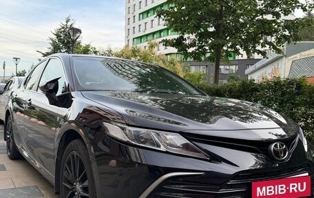 Toyota Camry, 2021 год, 2 650 000 рублей, 5 фотография