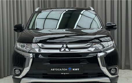 Mitsubishi Outlander III рестайлинг 3, 2018 год, 2 190 000 рублей, 2 фотография