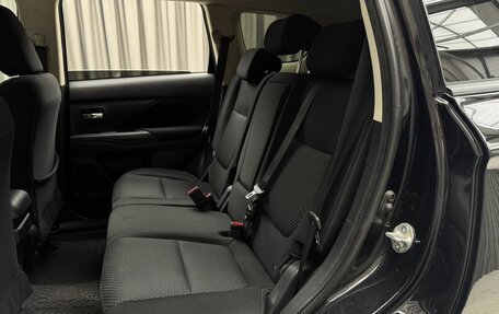 Mitsubishi Outlander III рестайлинг 3, 2018 год, 2 190 000 рублей, 8 фотография
