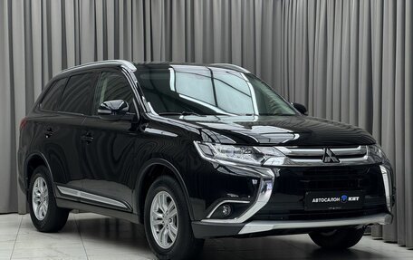 Mitsubishi Outlander III рестайлинг 3, 2018 год, 2 190 000 рублей, 3 фотография
