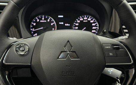 Mitsubishi Outlander III рестайлинг 3, 2018 год, 2 190 000 рублей, 11 фотография