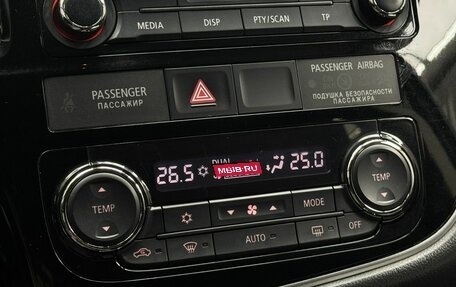 Mitsubishi Outlander III рестайлинг 3, 2018 год, 2 190 000 рублей, 16 фотография
