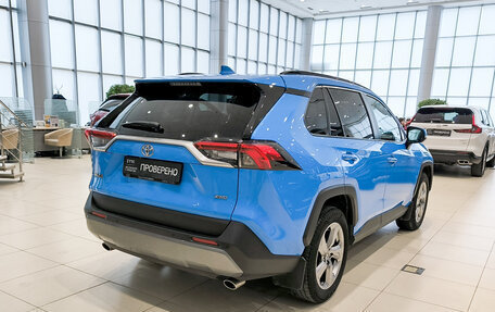 Toyota RAV4, 2020 год, 3 885 000 рублей, 9 фотография