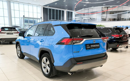 Toyota RAV4, 2020 год, 3 885 000 рублей, 11 фотография