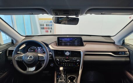 Lexus RX IV рестайлинг, 2018 год, 4 350 000 рублей, 7 фотография