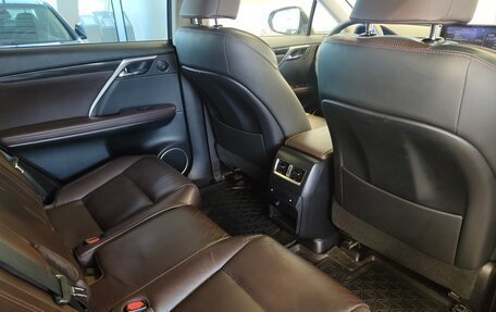 Lexus RX IV рестайлинг, 2018 год, 4 350 000 рублей, 6 фотография