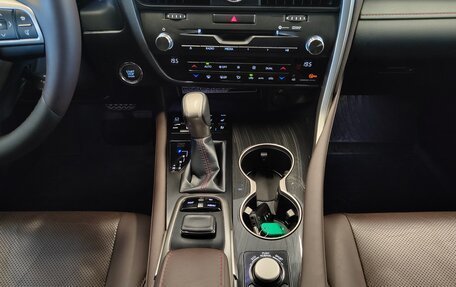 Lexus RX IV рестайлинг, 2018 год, 4 350 000 рублей, 17 фотография