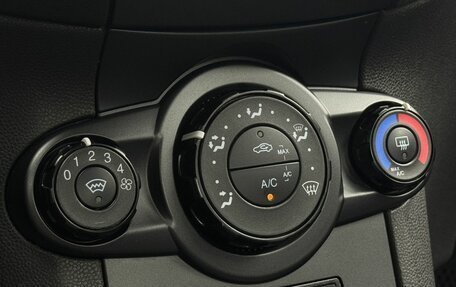 Ford Fiesta, 2015 год, 949 000 рублей, 15 фотография