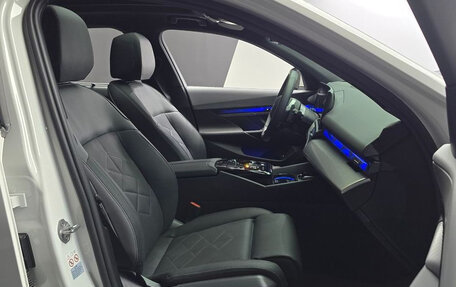 BMW 5 серия, 2024 год, 6 510 000 рублей, 10 фотография