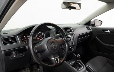Volkswagen Jetta VI, 2013 год, 780 000 рублей, 13 фотография