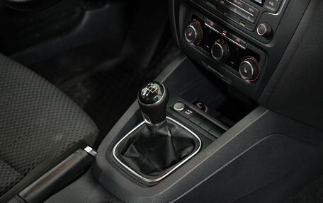 Volkswagen Jetta VI, 2013 год, 780 000 рублей, 23 фотография