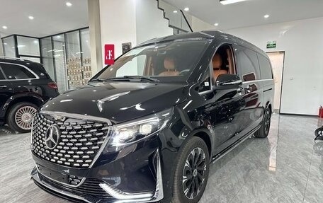Mercedes-Benz V-Класс, 2024 год, 9 957 500 рублей, 1 фотография