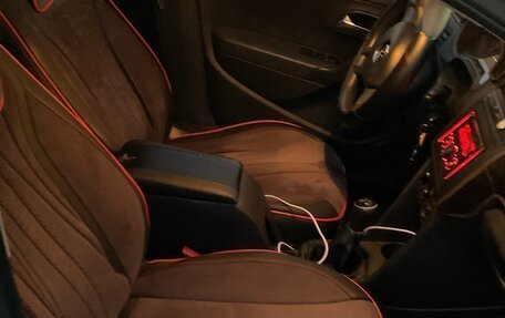 Volkswagen Polo VI (EU Market), 2017 год, 450 000 рублей, 4 фотография